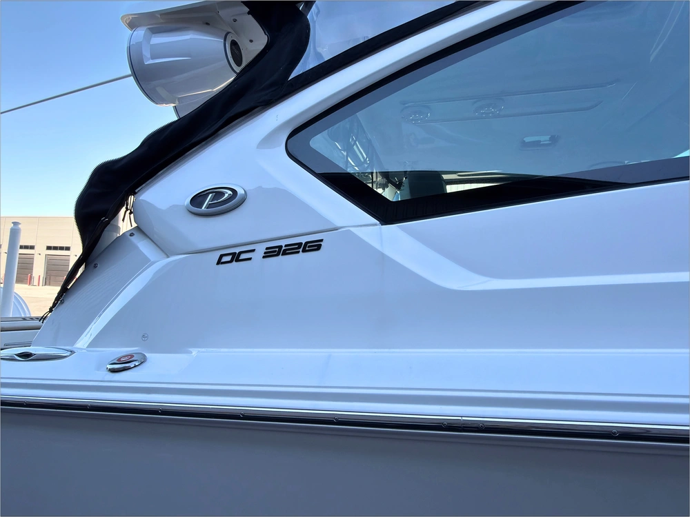 2021 Pursuit Dc 326 alt