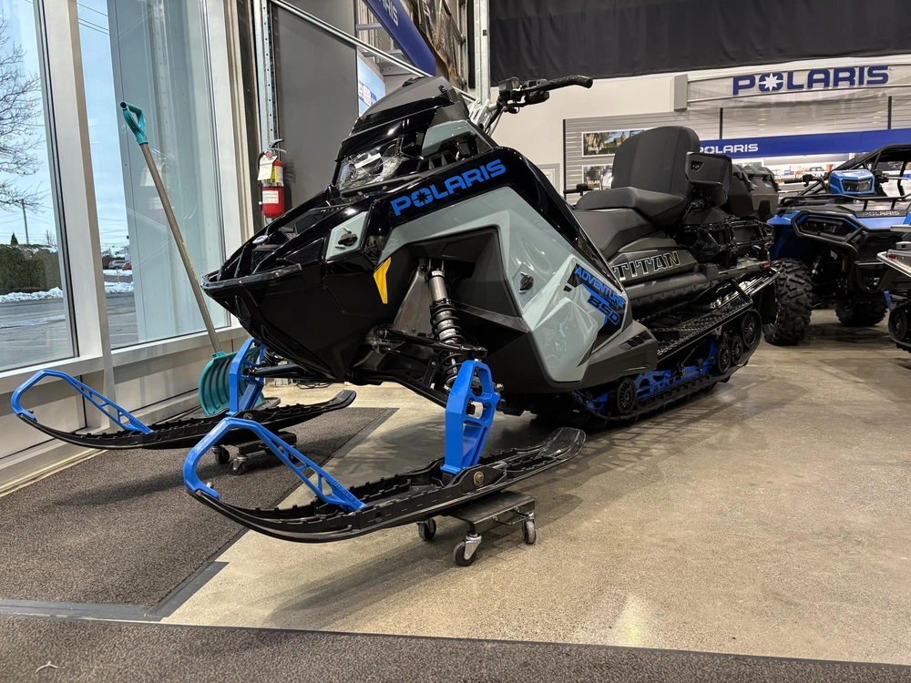 2026 Polaris 850 Titan Adventure Ultimate 1.8 alt