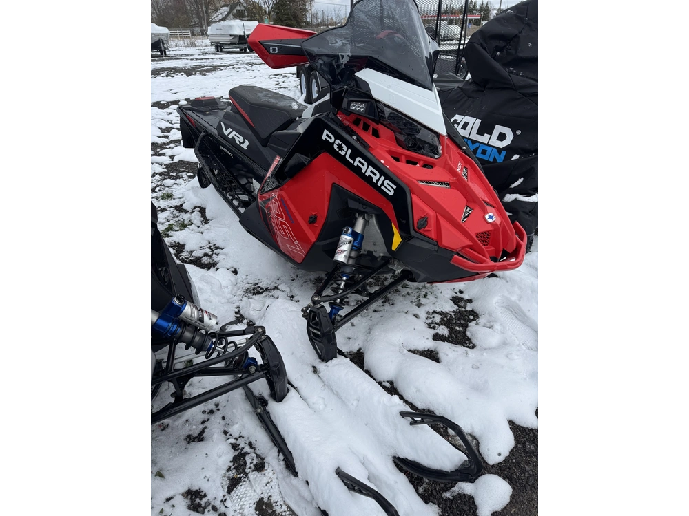 2023 Polaris Boost Indy Vr1 137 alt