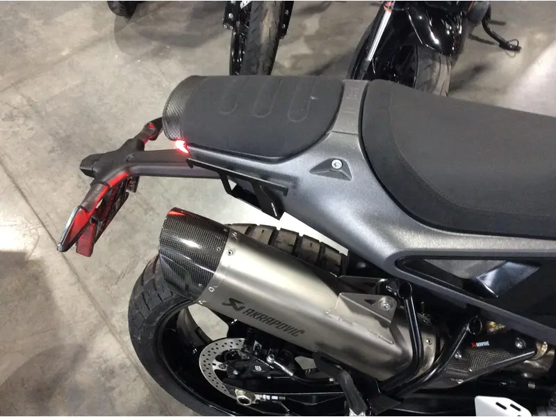 2025 Husqvarna SVARTPILEN 801 thumbnail 7