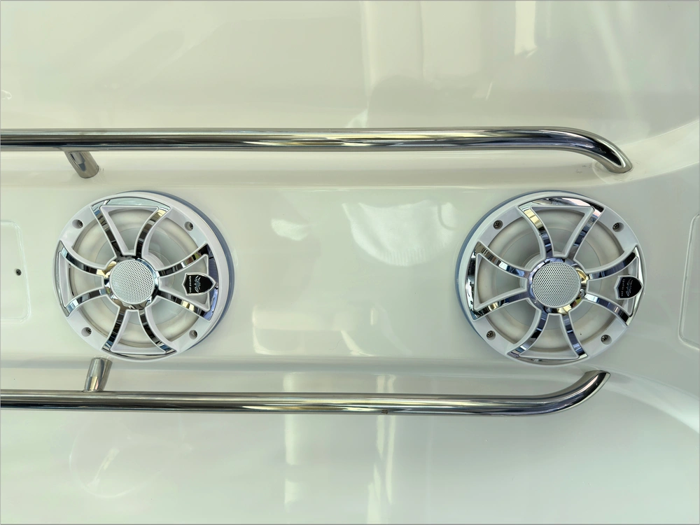 2021 Pursuit Dc 326 alt