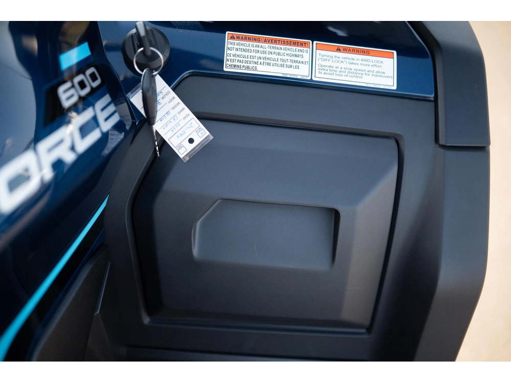 2026 Cfmoto Cforce 600 alt