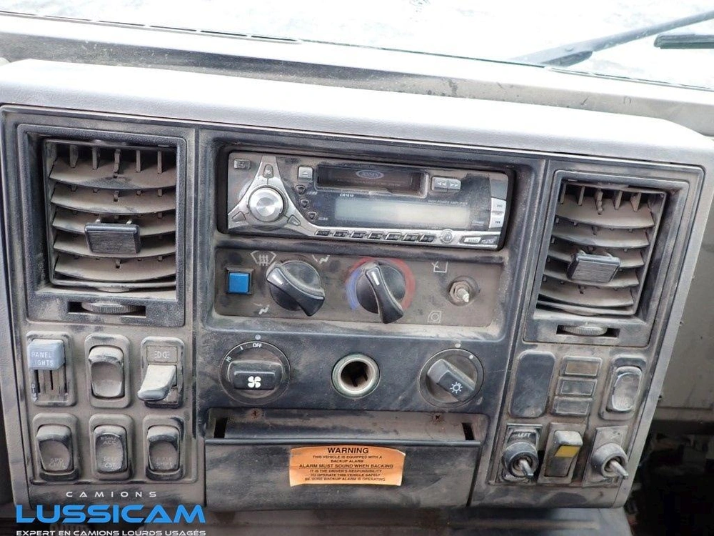 2006 Sterling Sc8000