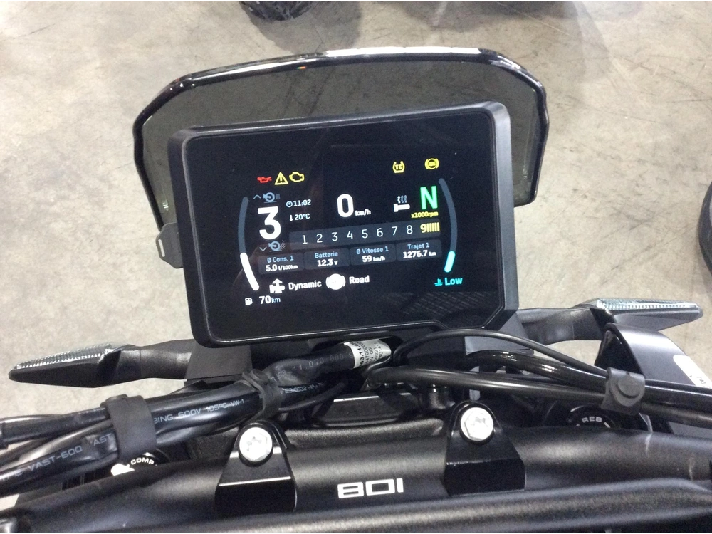 Husqvarna Svartpilen 801 2025 alt