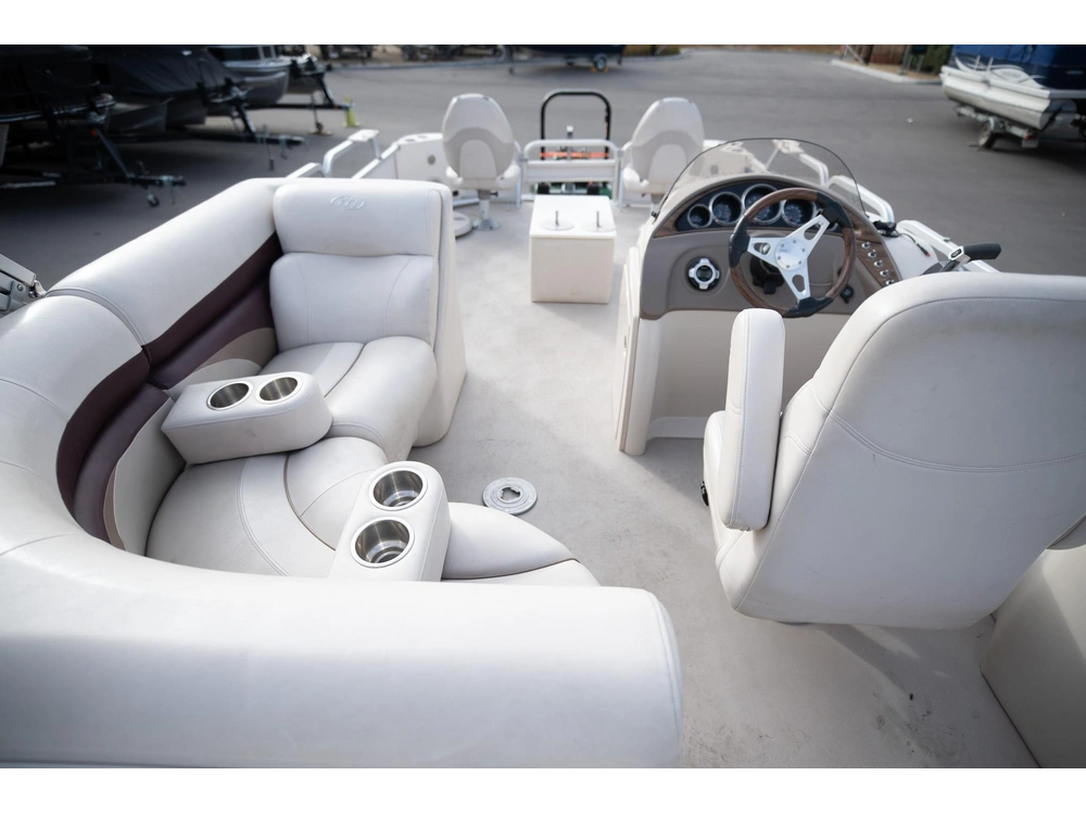 2011 Manitou Encore 23 4-point alt