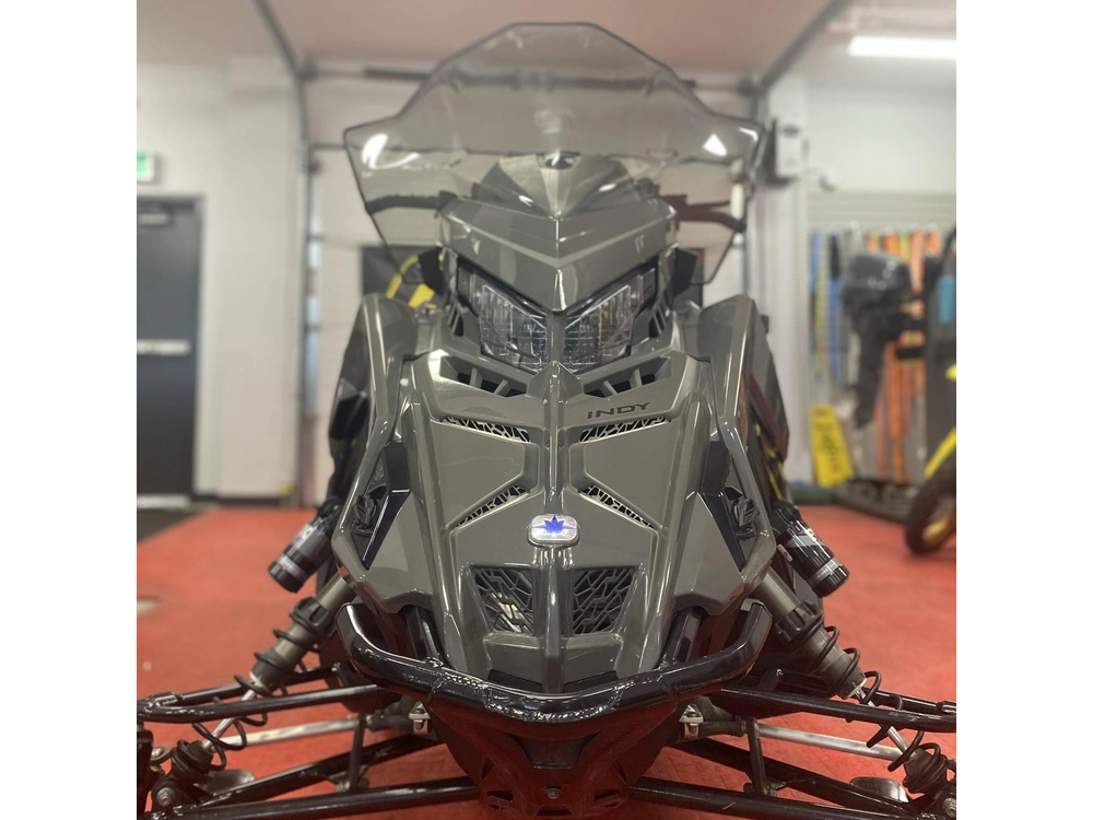 2025 Polaris 650 Indy Adventure 137 alt