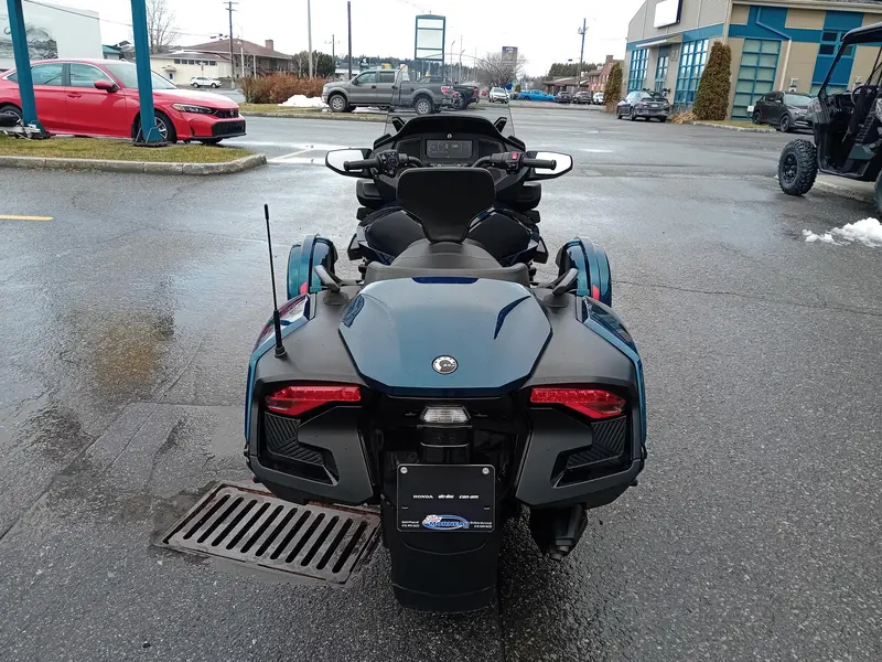 2022 Can-Am SPYDER RT DE BASE