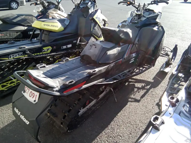 2017 Ski-Doo RENEGADE X 137"