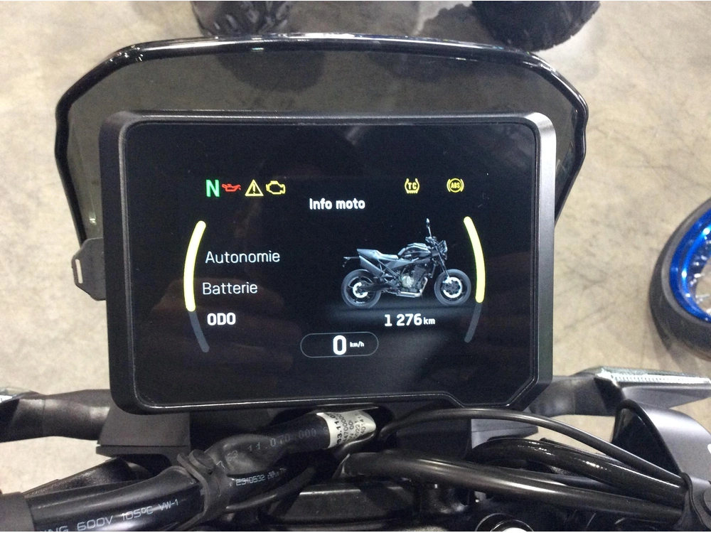 Husqvarna Svartpilen 801 2025 alt