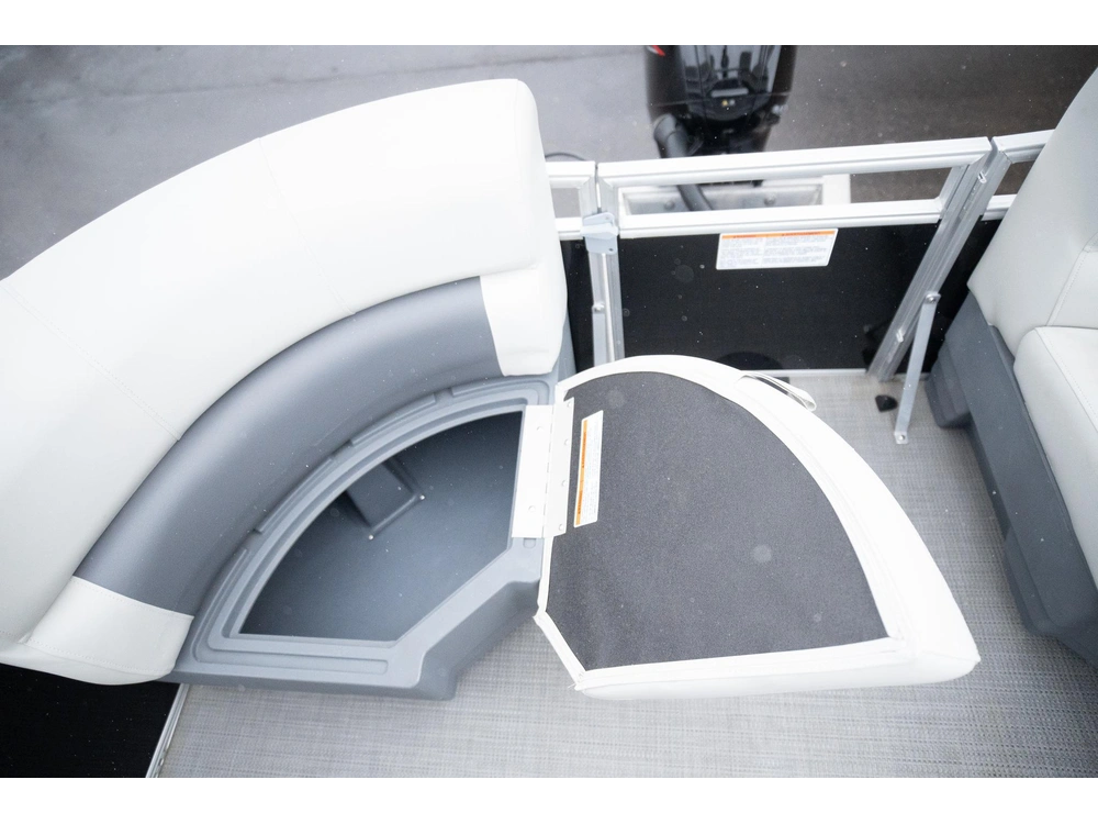 2023 Legend 20 Fun Ext alt