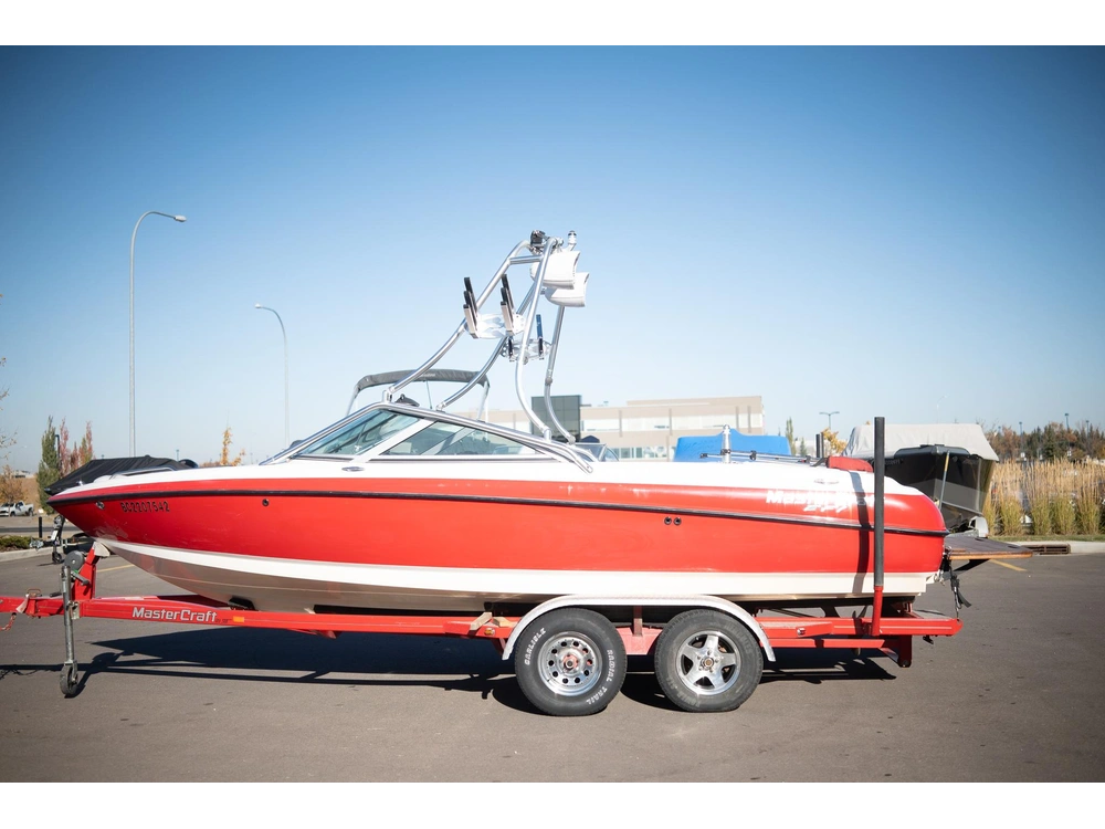 2004 Mastercraft X10 alt
