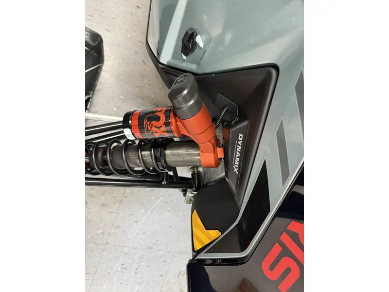 2026 Polaris 850 INDY VR1 DYNAMIX 137 S26TDZ8RS