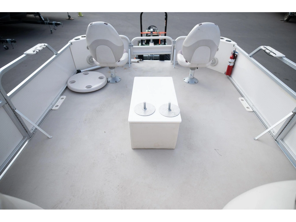 2011 Manitou Encore 23 4-point alt