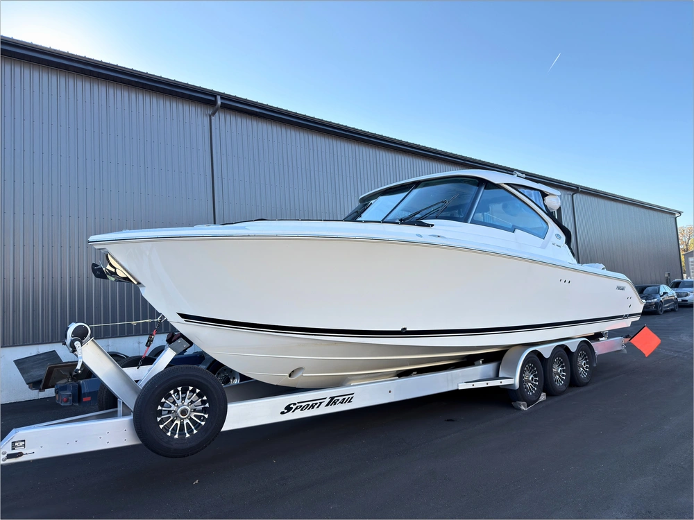 2021 Pursuit Dc 326 alt