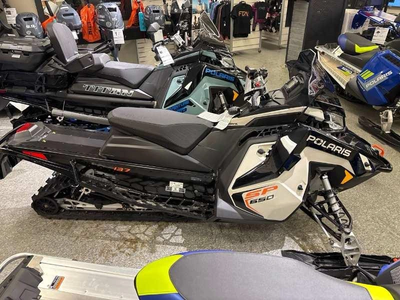 2025 Polaris 650 Indy Sp 137 Es alt