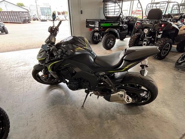 2018 Kawasaki Z1000r Abs Z1000r Z 1000r Z1000 R Zr1000 Zr 1000 Impeccable alt