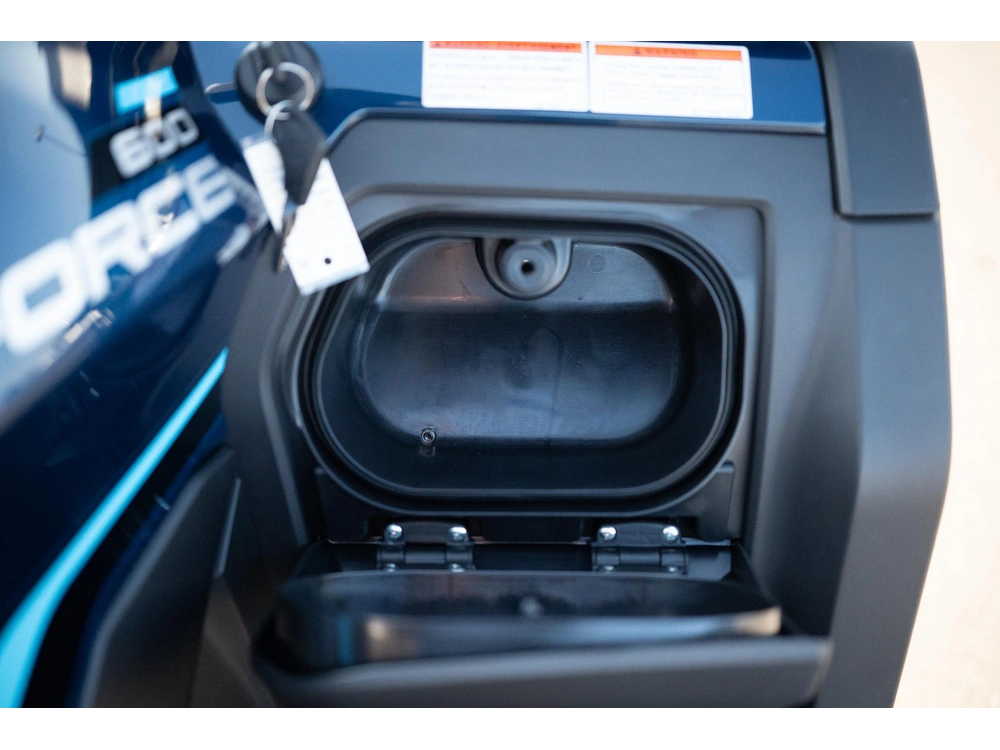 2026 Cfmoto Cforce 600 Touring alt