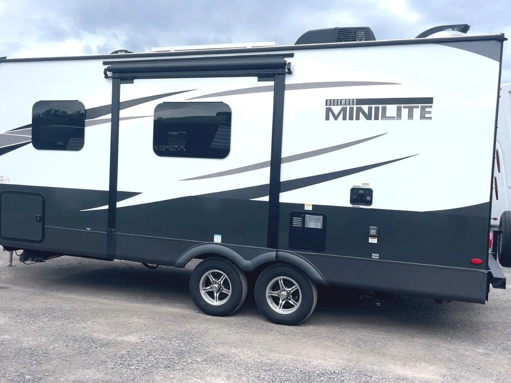 Rockwood Mini Lite 2205s 2024 alt