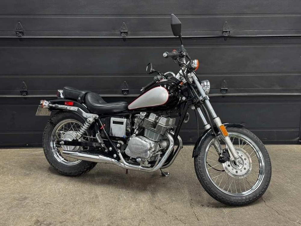 Honda Rebel 250 1985 alt