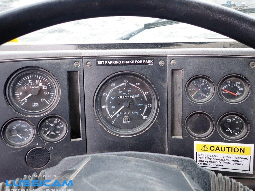 2006 Sterling Sc8000