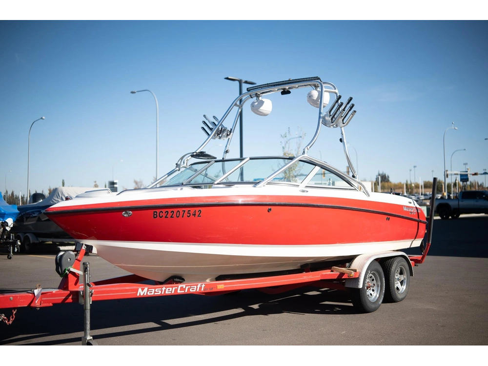 2004 Mastercraft X10 alt