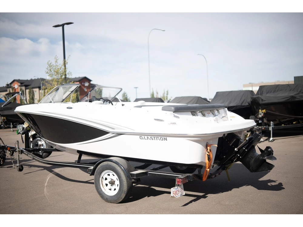 2014 Glastron 185 alt