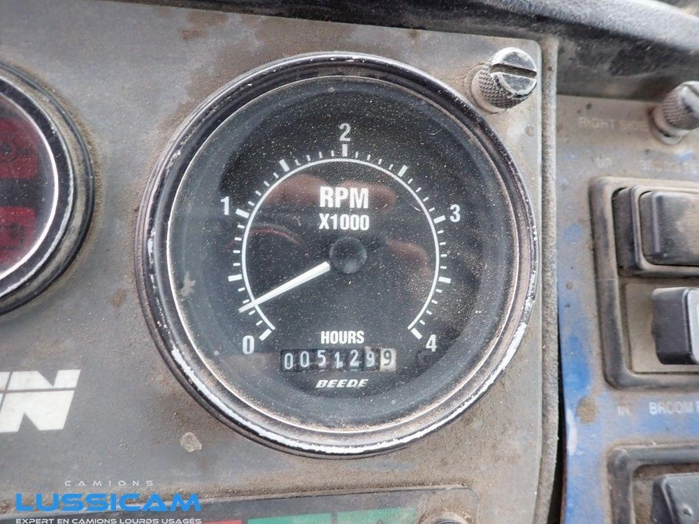 2006 Sterling Sc8000
