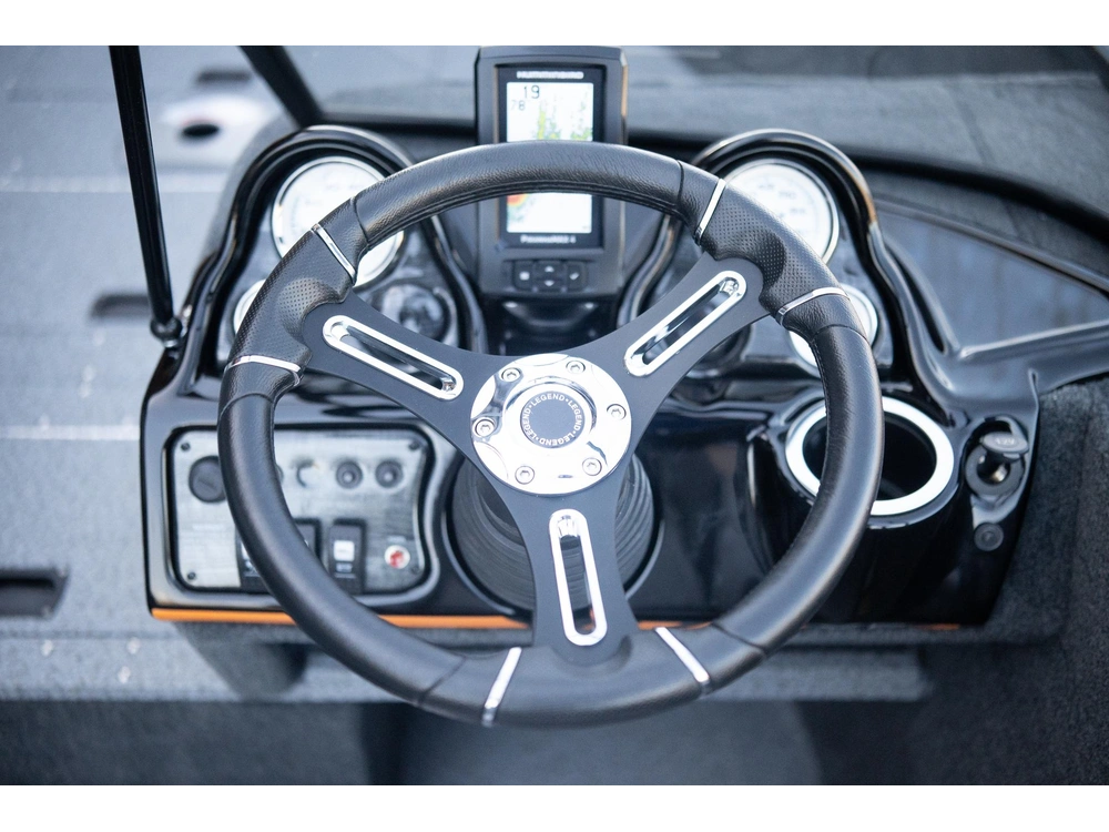 2025 Legend 18 Xf alt