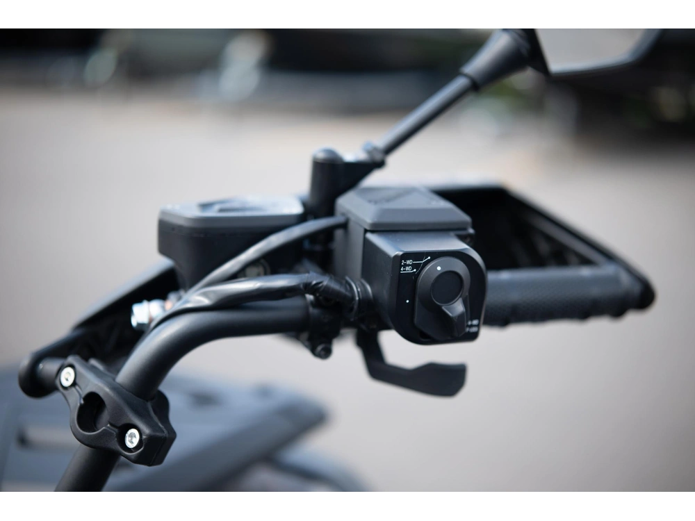 2025 Cfmoto Cforce 600 Touring alt