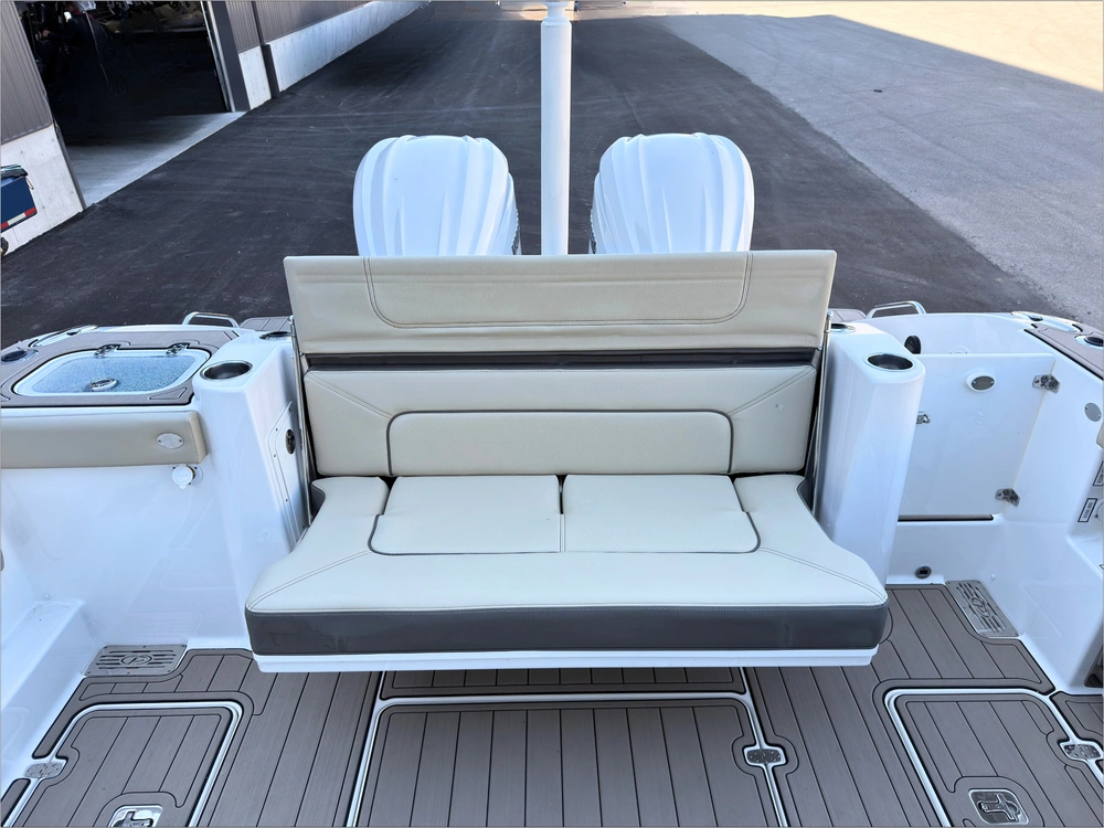 2021 Pursuit Dc 326 alt