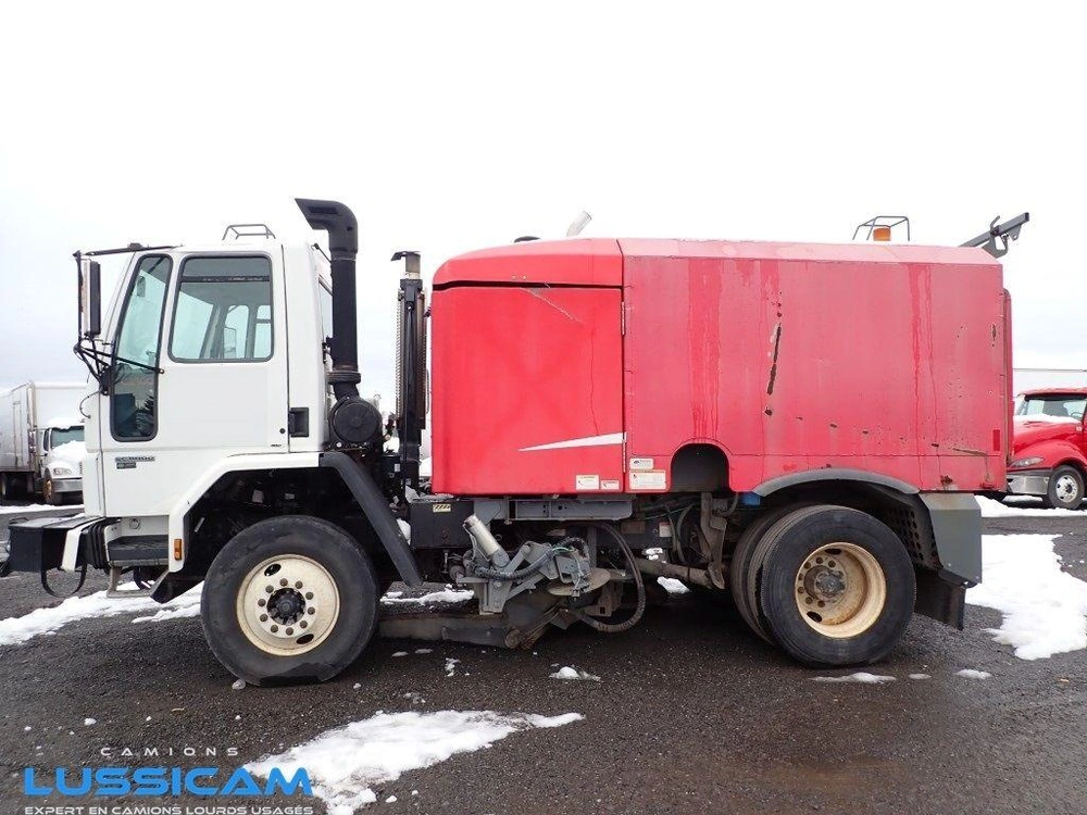 2006 Sterling Sc8000