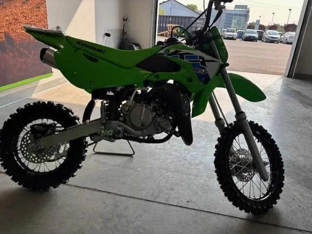 2026 Kawasaki KX65 KX 65 MOTOCROSS 2 temps KX65 thumbnail 3