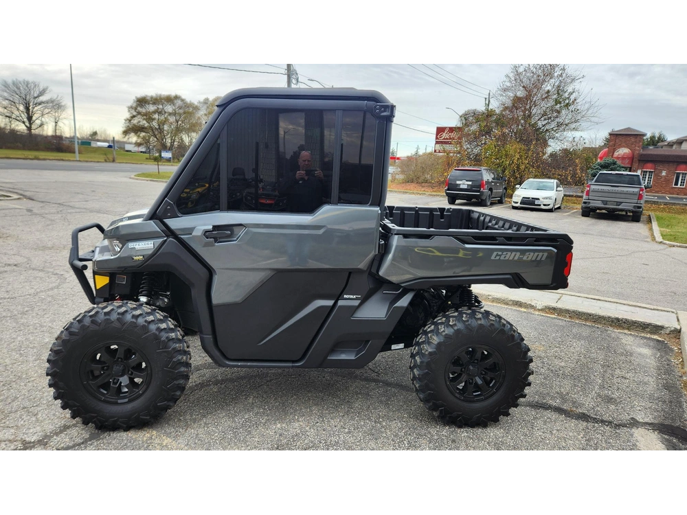 2023 Can-am 2023 Defender Limited alt
