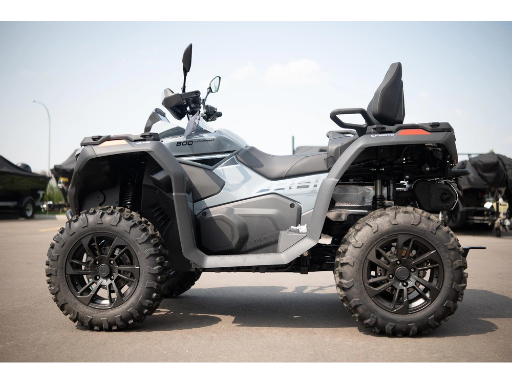2025 Cfmoto Cforce 800 Touring alt
