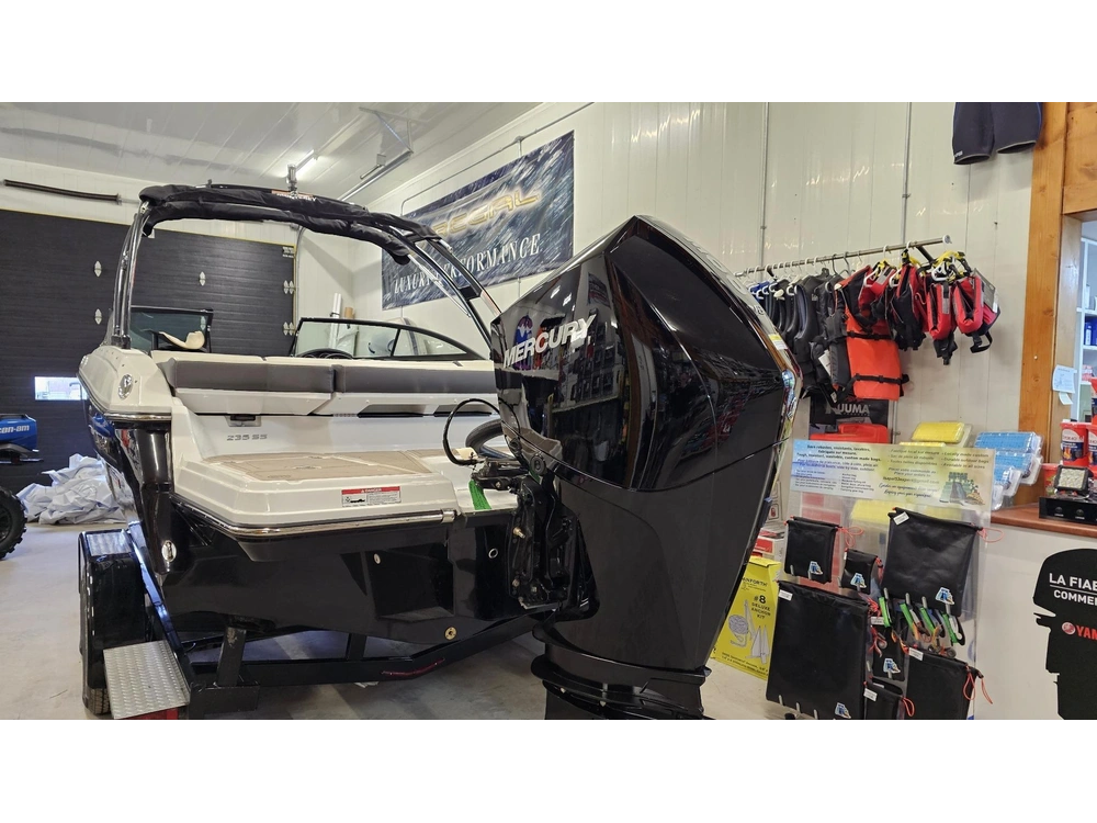 Monterey Boats 235ss 2023 alt
