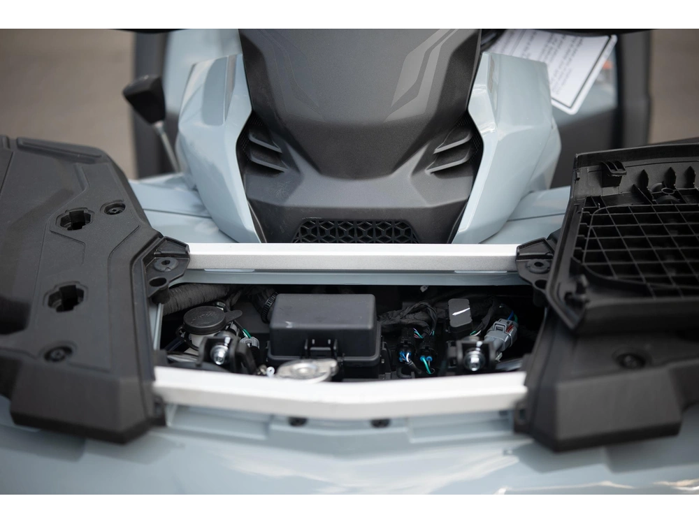 2025 Cfmoto Cforce 800 Touring alt