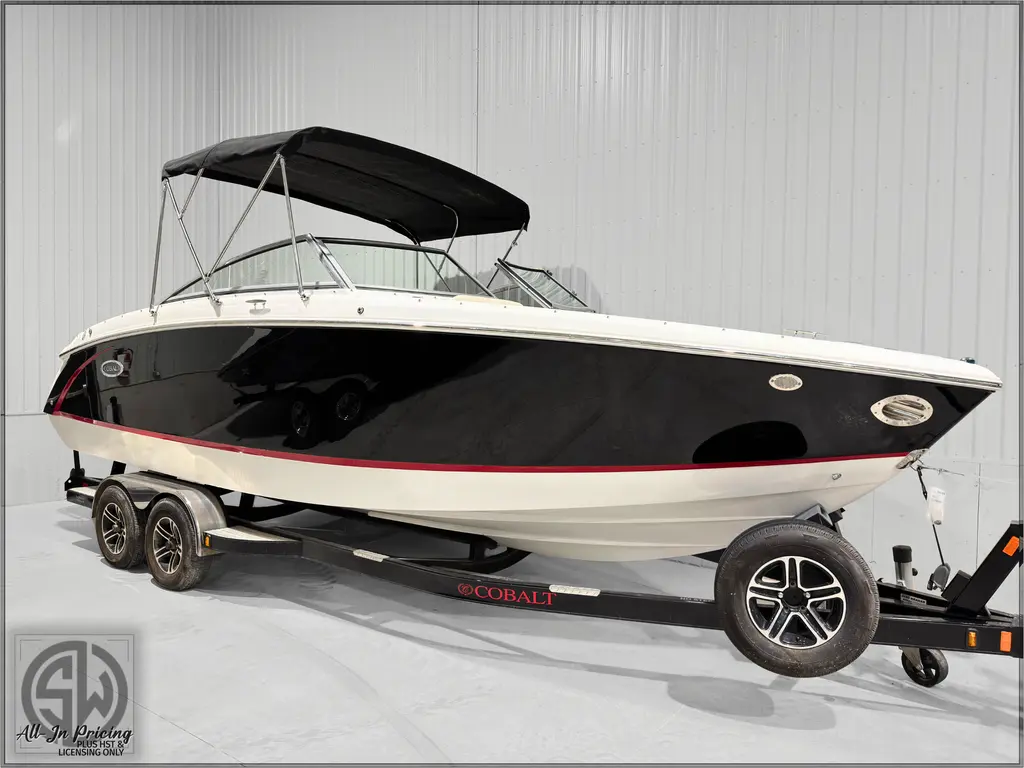 2016 Cobalt Boats R5 - NO Luxury Tax*