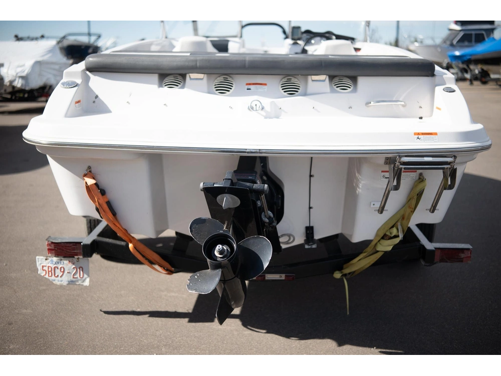 2014 Glastron 185 alt