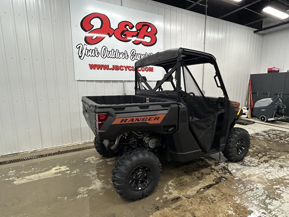 2026 Polaris Ranger 1000 Premium Rust alt