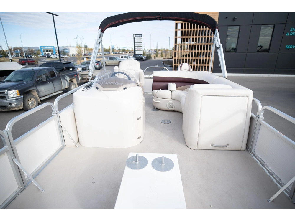 2011 Manitou Encore 23 4-point alt