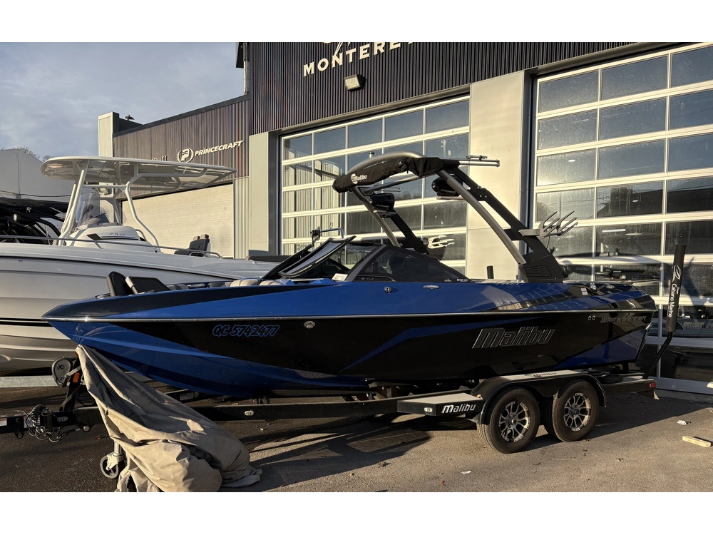 2017 Malibu 21 Vlx alt