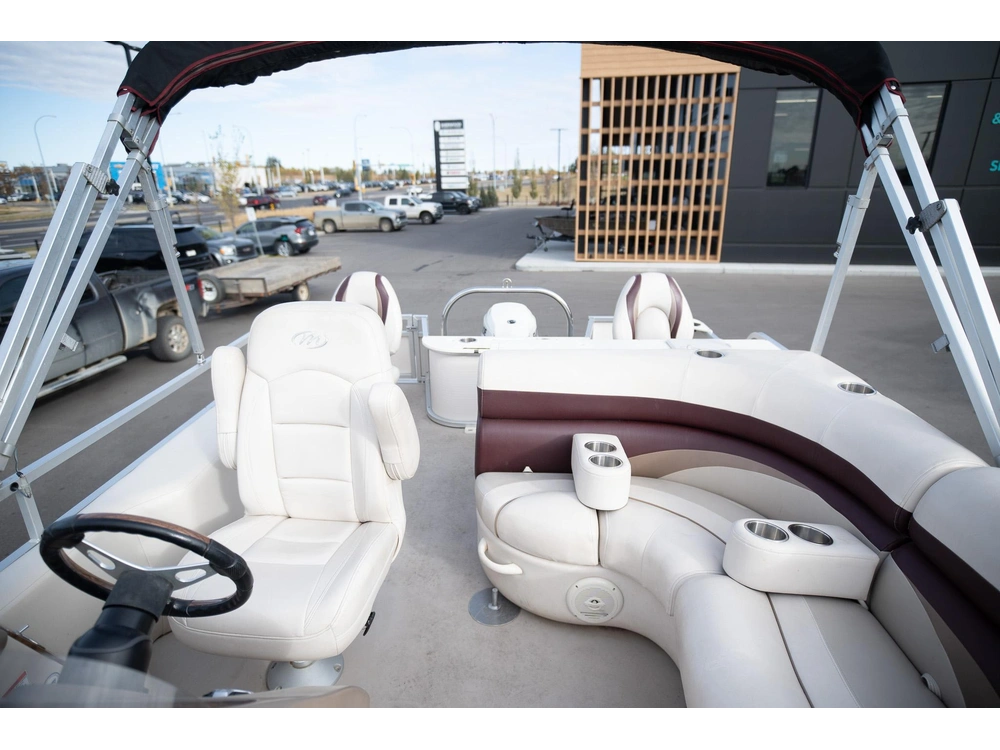 2011 Manitou Encore 23 4-point alt