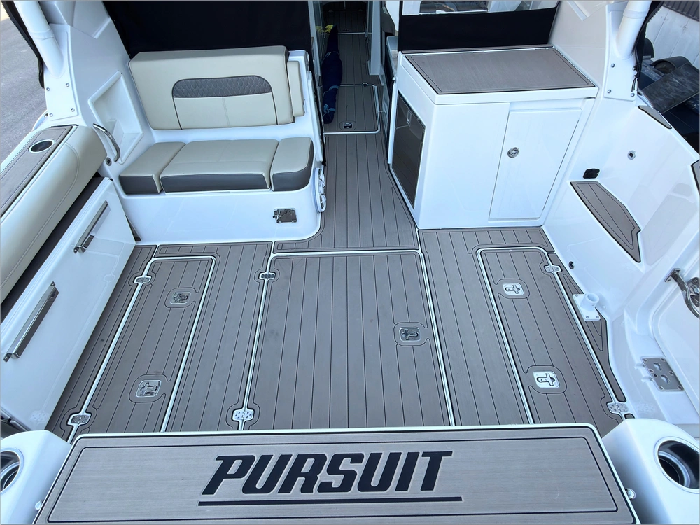 2021 Pursuit Dc 326 alt