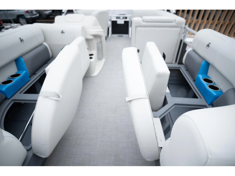 2023 Legend 20 Fun Ext alt