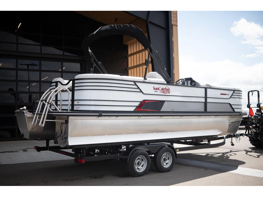 2024 Suncatcher Elite 324rc alt