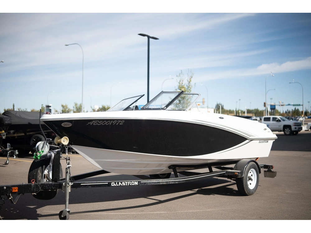 2014 Glastron 185 alt