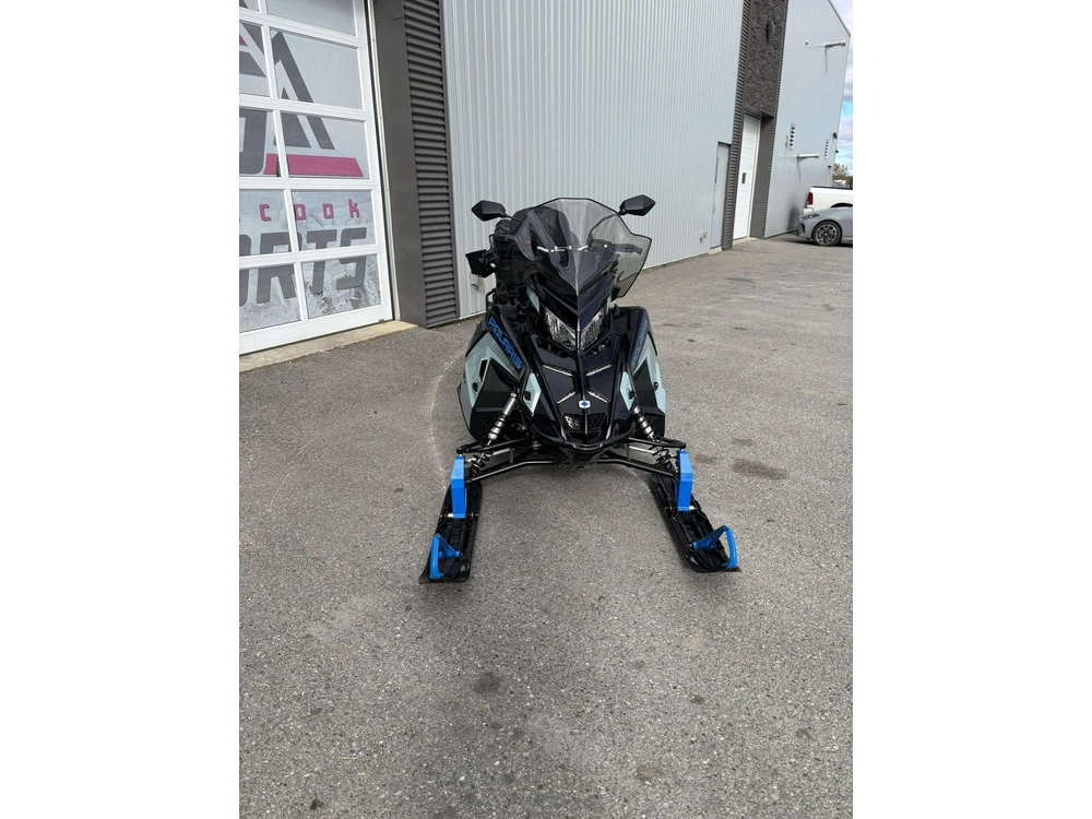 Polaris 850 Titan Adventure Ultimate 1.8 S26ajn8rsl 2026 alt