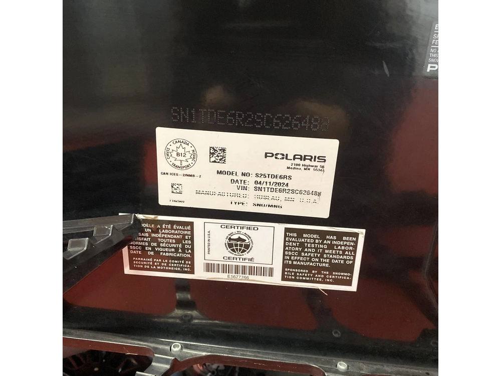 2025 Polaris 650 Indy Adventure 137 alt