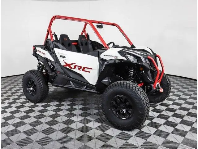 2024 Can-Am MAVERICK SPORT X RC 1000R 
