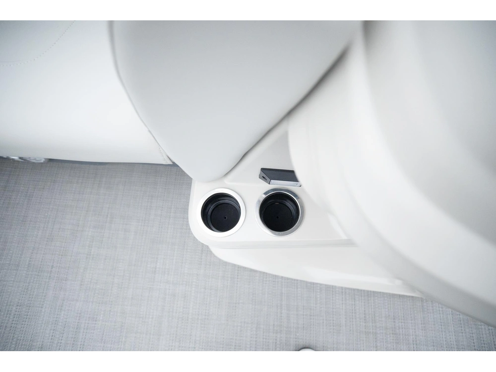 2023 Legend 20 Fun Ext alt